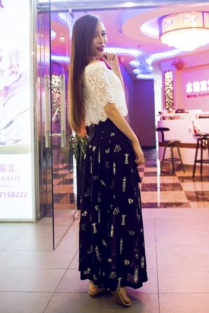 粉嫩人妻子_HD高清高清免费观看在线