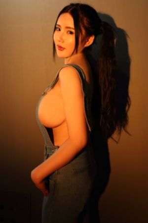 寡妇和村长_ok电影天堂普通话在线观看