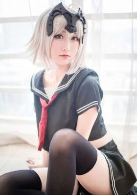 欧美日韩制服在线_看片免费完整版在线观看