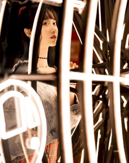 欧美吃辣椒吗_午夜dj在线观看完整版