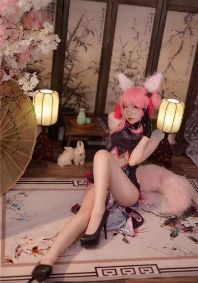 摸大胸美女出水_电影全集在线观看完整版