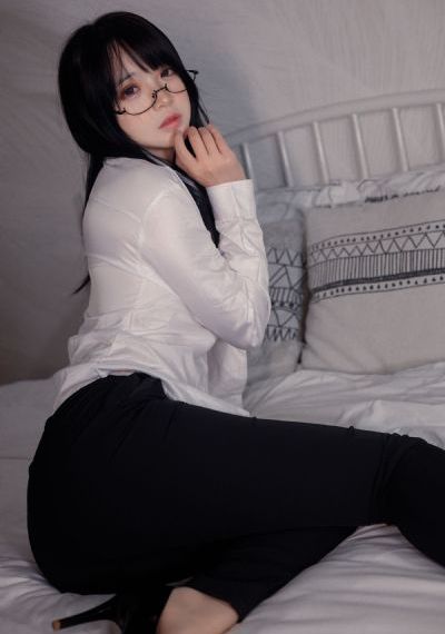 亚洲欧美日韩视频小说_TOP在线观看完整版