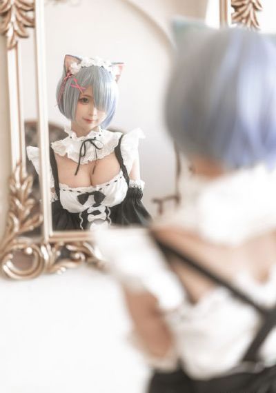 制服美少女的肉体诱惑_未删减版HD高清在线观看