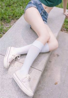 公车被迫打开腿屈辱调教_人人影视成长在线视频免费观看