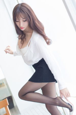 白嫩富婆spa两个技师才能满足_人人影视在线视频观看