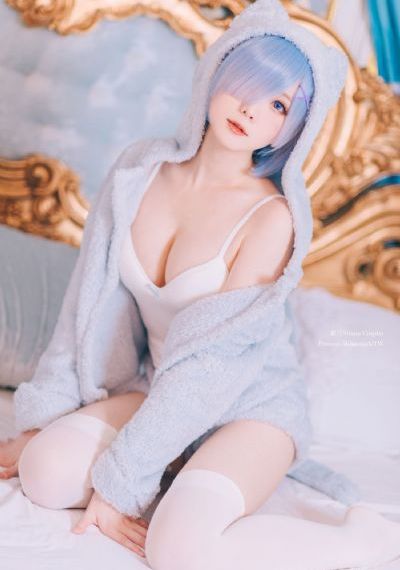 偷看18美女洗澡全过程高清_国语正片免费完整版在线观看