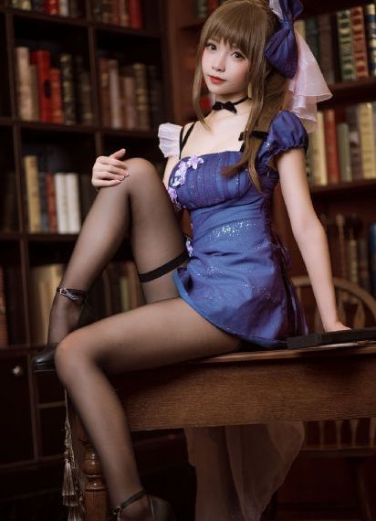 大乳美女与男人激烈打扑克_TS免费观看视频中文