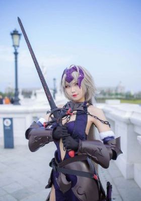 pics丰满大腚沟子pics_国语字幕免费观看高清版