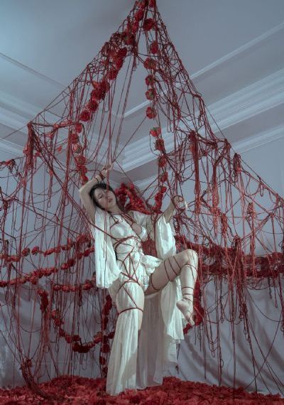 年轻的女教师在线播放_视频30分钟免费观看超清