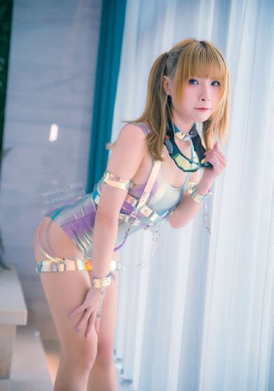 紧身超短裙爆乳喷水美女视频_日韩字幕免费观看视频