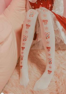 美女扒开胸罩露出奶头图片_BD韩语韩国在线观看