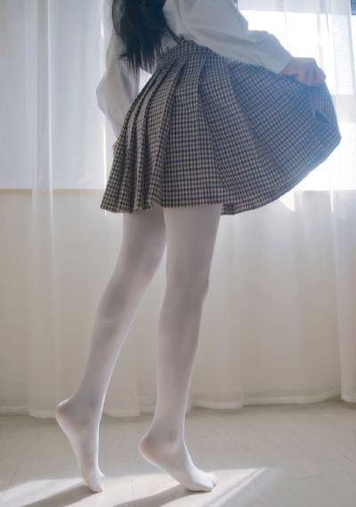 97超碰人人澡人人爱学生_HD1280版全集免费观看