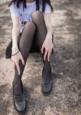 动漫美女自愿把腿扒开让男生桶爽_迅雷资源无删减90分钟观看