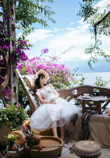 白嫩美腿迎合无力呻吟_bd影视西瓜视频在线观看