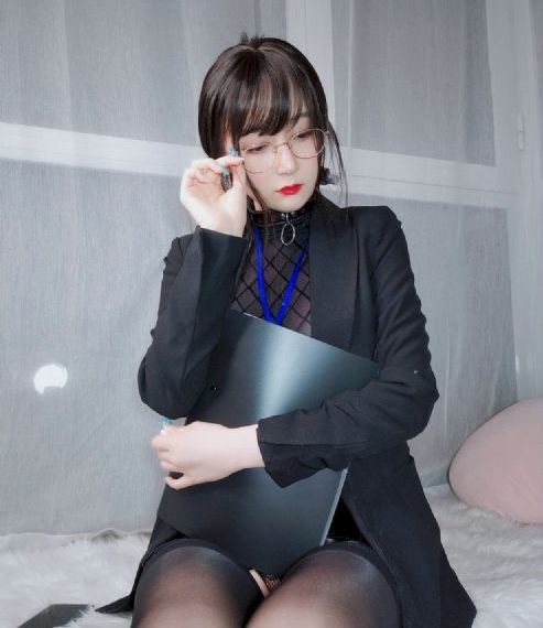 未成十八年不能看的视频新闻_90分钟无删减全集免费全集观看