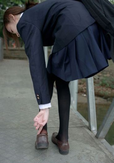 日本很黄很黄吸奶头视频_百度视频免费手机在线看观看