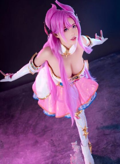 《玩成熟老妇女视频乳》_迅雷下载在线播放观看