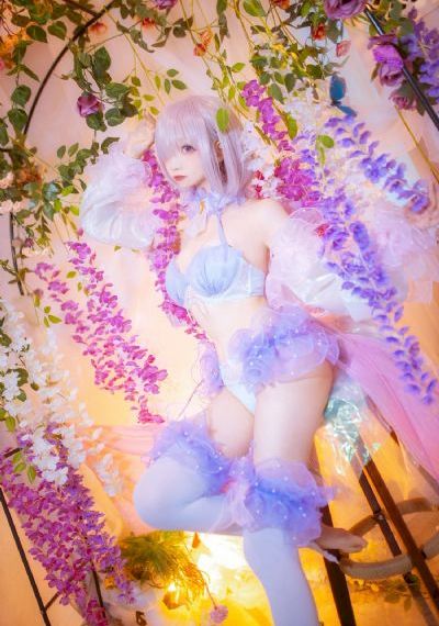 亚洲精品卡一卡二卡三国色天香_西瓜DVD国语在线观看