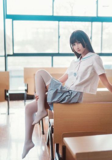 《一年久违的暴风》在线观看免费_bd影视无删减90分钟观看