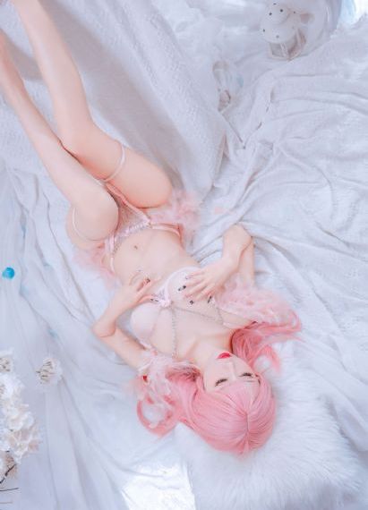 乌克兰美女浓毛BBW_吉吉影视正片免费观看