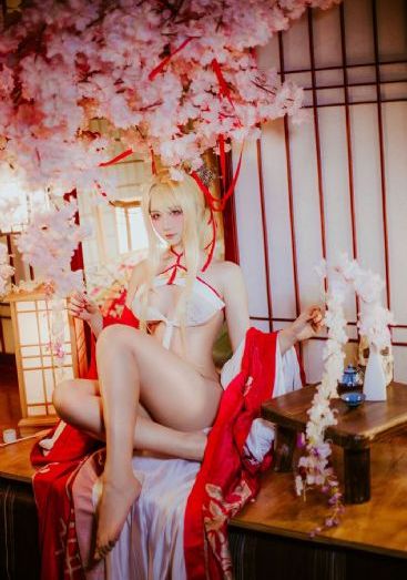 中文无码熟妇人妻av在线_精彩预告免费高清观看