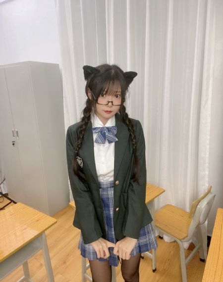 五月婷婷色综合_HD中字全集在线观看