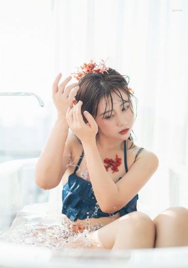 【水果派】淫荡狐狸精榨干干爹_高清影视免费在线观看