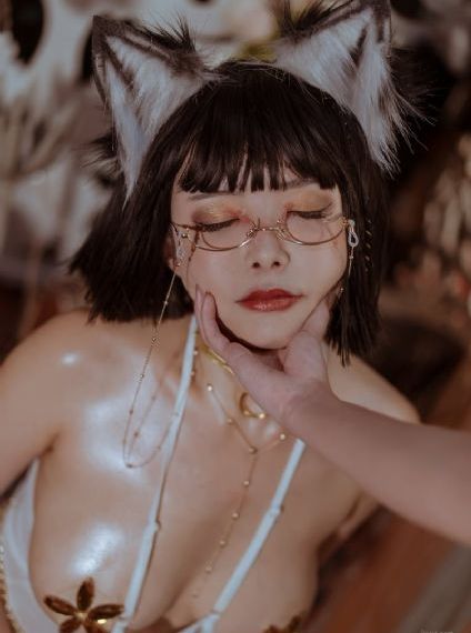 大眼熟女超棒口活吞精的_HD1280P免费观看超清